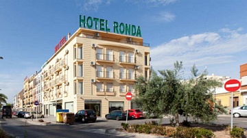 3 stars Hotel in Puig <br /> MotoGP Valencia circuit Cheste